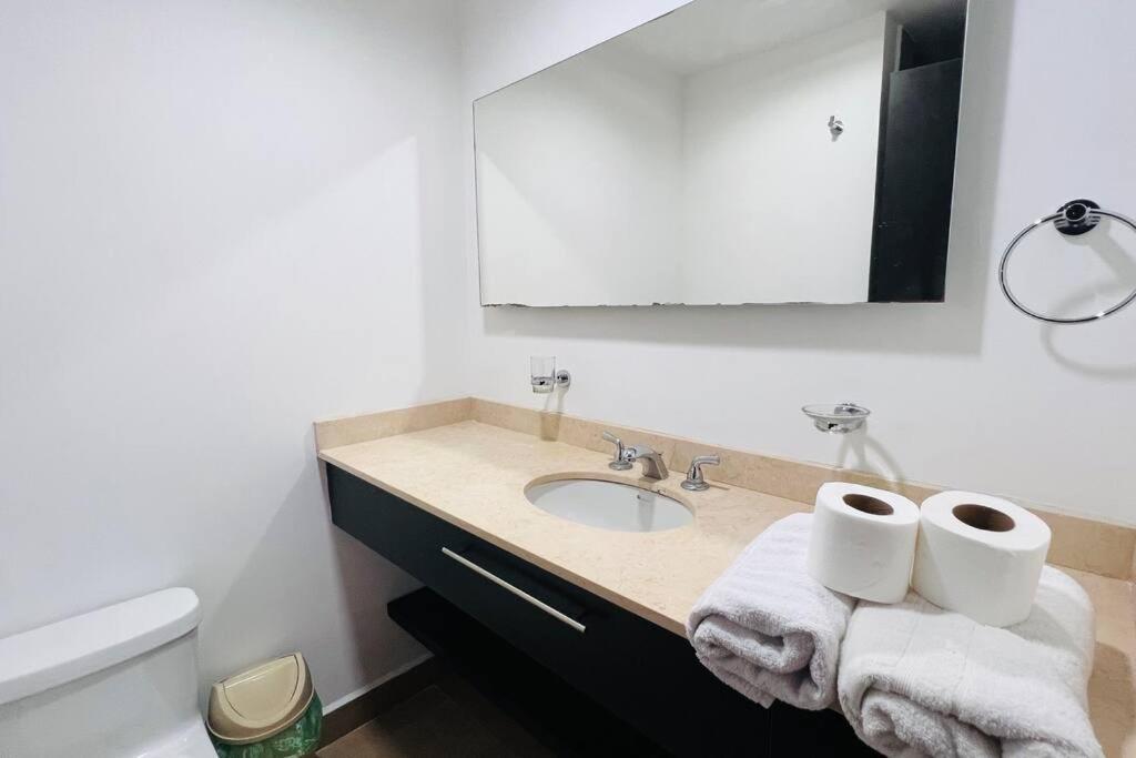 De 1 Dormitorio, 2 Sofa Cama, Wiffi, 3 Personas, Junto Sheraton Piscina Gym Apartment