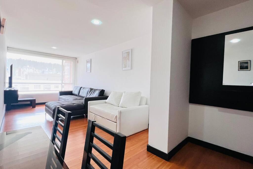 De 1 Dormitorio, 2 Sofa Cama, Wiffi, 3 Personas, Junto Sheraton Piscina Gym * Quito